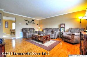 9 Kitty Ct, Brick, NJ 08724 photo 3