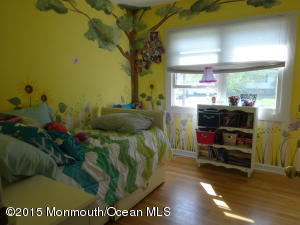 12 Mohawk Dr, Matawan, NJ 07747 photo 14