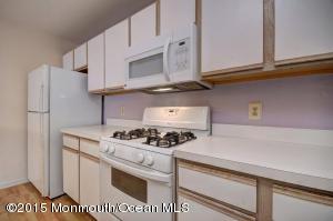 323 Deuce Dr, Wall, NJ 07719 photo 10