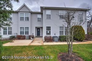 323 Deuce Dr, Wall, NJ 07719 photo 1