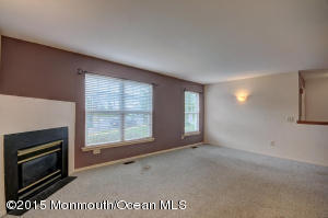 323 Deuce Dr, Wall, NJ 07719 photo 5