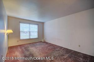 323 Deuce Dr, Wall, NJ 07719 photo 13