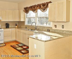 359 Tall Tree Ct, Jackson, NJ 08527 photo 9