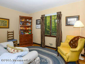 26 Sutton Pl, Middletown, NJ 07748 photo 10