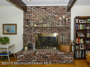 26 Sutton Pl, Middletown, NJ 07748 photo 14
