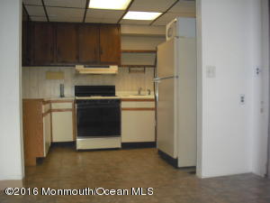24 Baldwin Ave, Middletown, NJ 07748 photo 5
