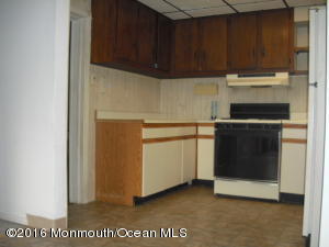 24 Baldwin Ave, Middletown, NJ 07748 photo 4