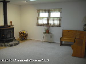 24 Baldwin Ave, Middletown, NJ 07748 photo 3