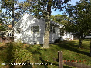 700 Springfield Ave, Pine Beach, NJ 08741 photo 3
