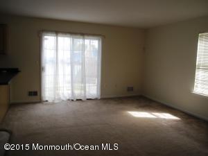 8 Peter Pl, Hazlet, NJ 07730 photo 5