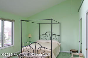 20 Devon Ct, Spring Lake Heights, NJ 07762 photo 12