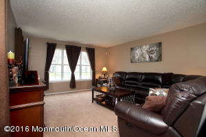 206 Iris Way, Brick, NJ 08724 photo 4