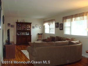 4 Birch Dr, Jackson, NJ 08527 photo 2