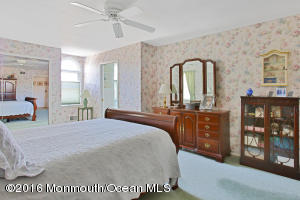 141 Roosevelt Dr, Brick, NJ 08724 photo 18