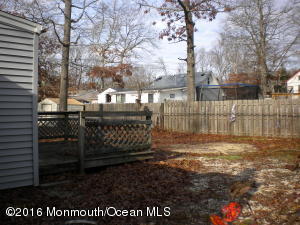 908 Windsor St, Forked River, NJ 08731 photo 2
