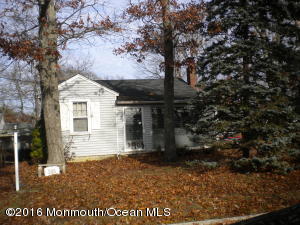 908 Windsor St, Forked River, NJ 08731 photo 1