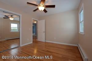 4 Easton Rd, Toms River, NJ 08757 photo 11