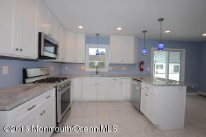 4 Easton Rd, Toms River, NJ 08757 photo 6
