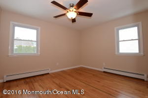 4 Easton Rd, Toms River, NJ 08757 photo 10