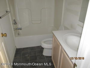 907 Gloucester Ave, Brick, NJ 08723 photo 9