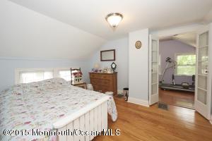 491 Locust Point Rd, Middletown, NJ 07748 photo 10