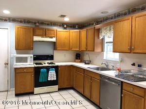 4 Skylark Dr, Jackson, NJ 08527 photo 2