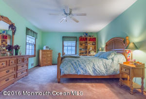 8 Blueberry Ln, Leonardo, NJ 07737 photo 12