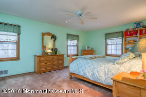 8 Blueberry Ln, Leonardo, NJ 07737 photo 13