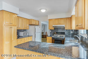 47 Eagle Rd, Marlboro, NJ 07746 photo 9