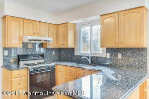 47 Eagle Rd, Marlboro, NJ 07746 photo 10