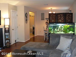 1 Mainbraid Ct, Tinton Falls, NJ 07753 photo 6