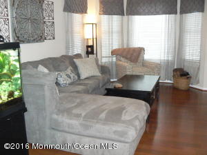 1 Mainbraid Ct, Tinton Falls, NJ 07753 photo 3
