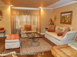 16 Highview Ter, Old Bridge, NJ 08857 photo 4