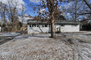 4 Castle Ave, Jackson, NJ 08527 photo 3