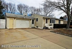13 Baker Dr, Helmetta, NJ 08828 photo 1