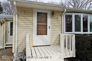 13 Baker Dr, Helmetta, NJ 08828 photo 2