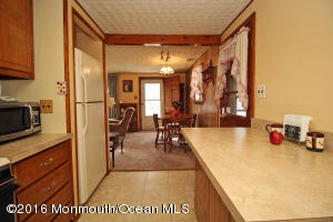 13 Baker Dr, Helmetta, NJ 08828 photo 10