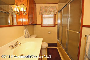 13 Baker Dr, Helmetta, NJ 08828 photo 15