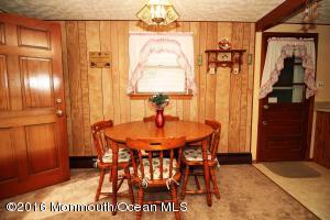 13 Baker Dr, Helmetta, NJ 08828 photo 8