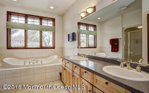 11 Oneil St, Leonardo, NJ 07737 photo 14