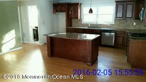 7 Dover St, Jackson, NJ 08527 photo 2
