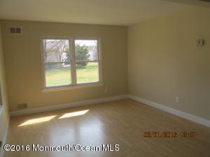 19 Sutton Dr, Brick, NJ 08724 photo 2