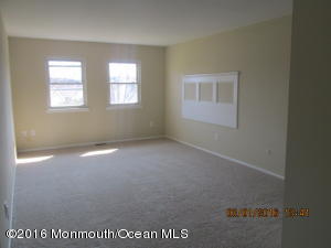 19 Sutton Dr, Brick, NJ 08724 photo 5