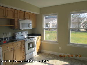 19 Sutton Dr, Brick, NJ 08724 photo 4
