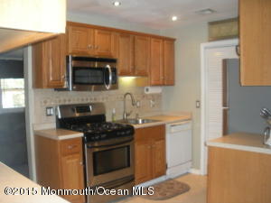 334 Independence Dr, Forked River, NJ 08731 photo 5