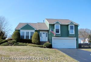 39 Marc Dr, Howell, NJ 07731 photo 1