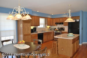 39 Marc Dr, Howell, NJ 07731 photo 6