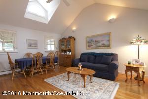 95 Hamilton Ave, Middletown, NJ 07748 photo 11