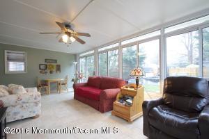 95 Hamilton Ave, Middletown, NJ 07748 photo 17