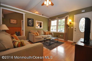 810 Maple Ave, Brick, NJ 08724 photo 2